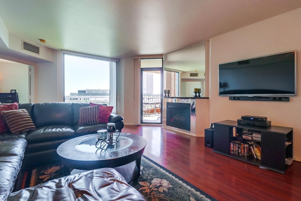 Virtual tour photo 11 of 47 for 500 W Harbor Dr