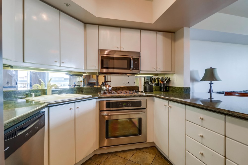 Virtual tour photo 14 of 47 for 500 W Harbor Dr