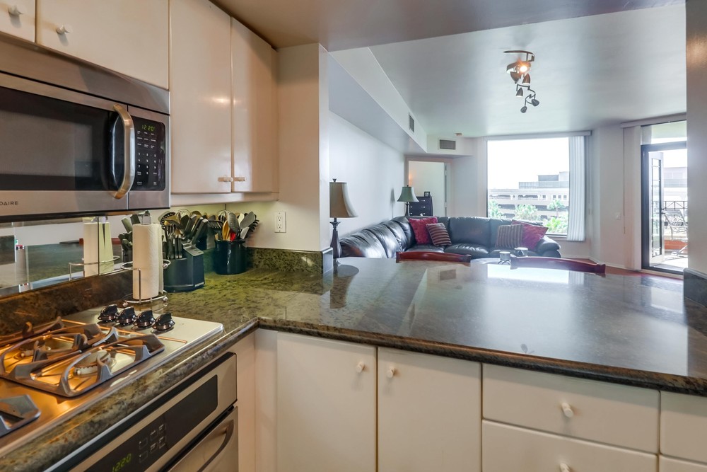 Virtual tour photo 15 of 47 for 500 W Harbor Dr