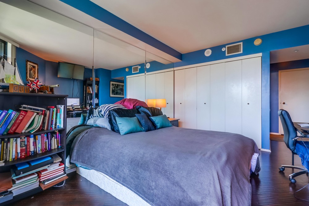 Virtual tour photo 19 of 47 for 500 W Harbor Dr