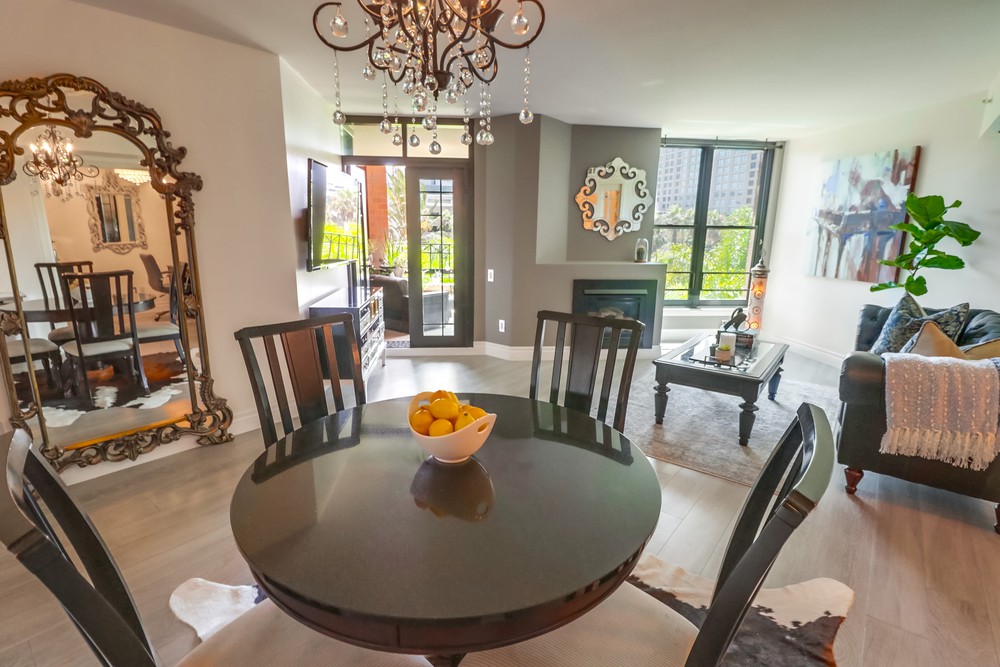 Virtual tour photo 17 of 52 for 500 W Harbor Dr