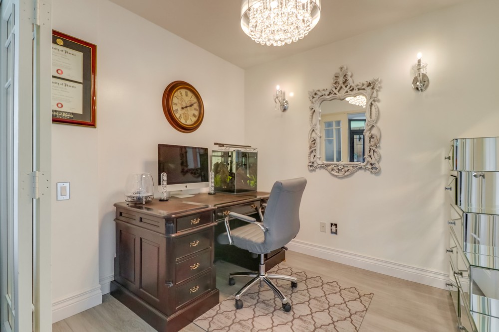 Virtual tour photo 24 of 52 for 500 W Harbor Dr
