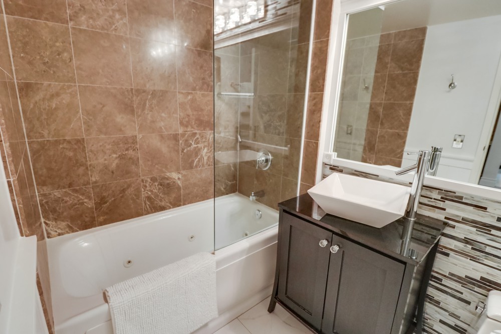 Virtual tour photo 37 of 52 for 500 W Harbor Dr
