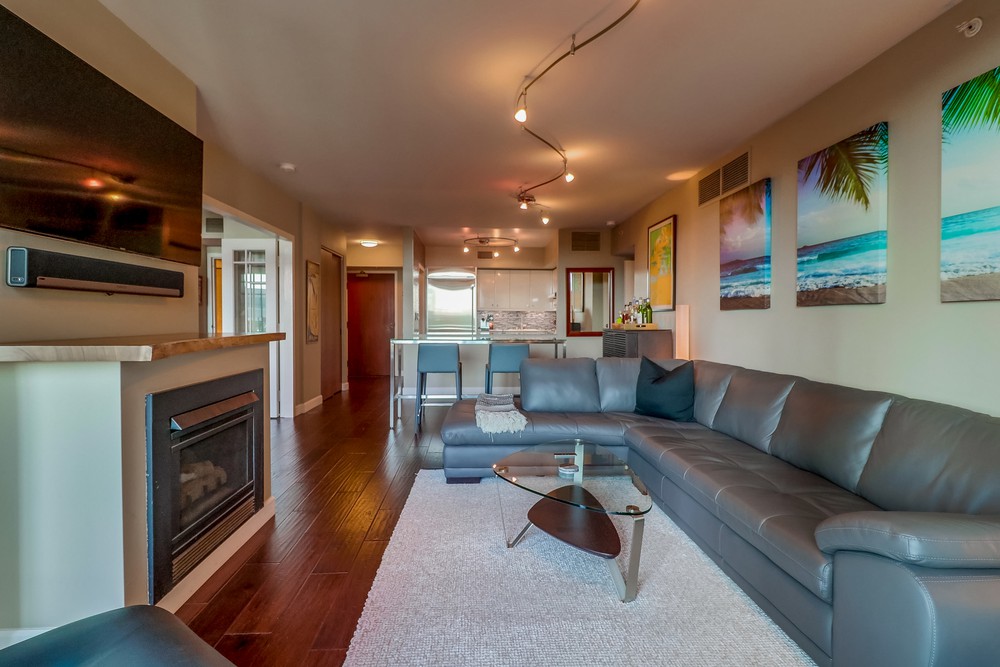 Virtual tour photo 9 of 54 for 500 W Harbor Dr UNIT 612