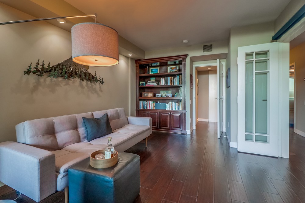 Virtual tour photo 18 of 54 for 500 W Harbor Dr UNIT 612