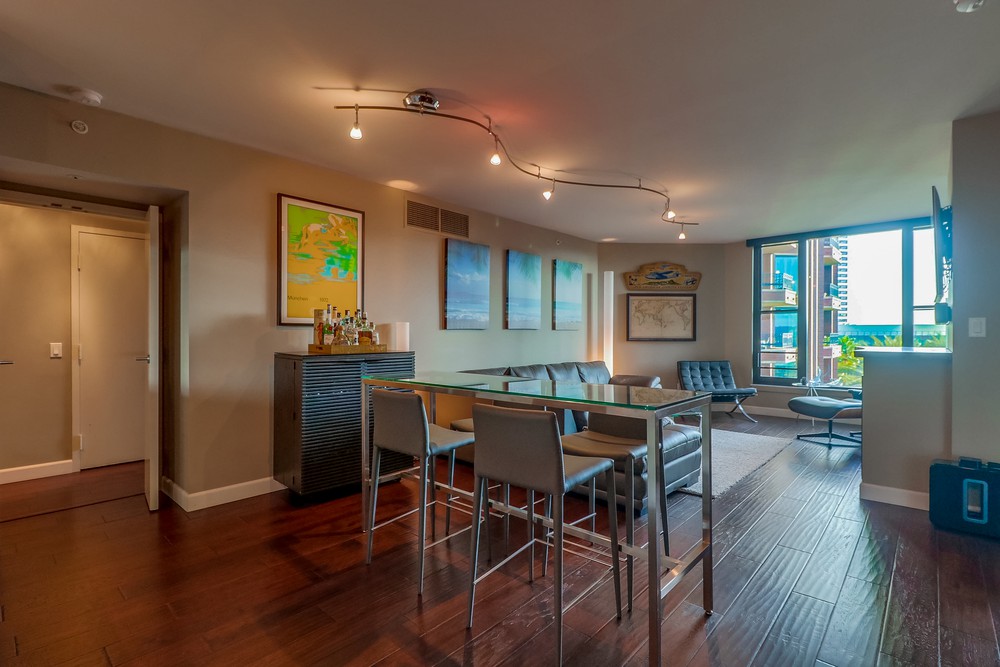 Virtual tour photo 20 of 54 for 500 W Harbor Dr UNIT 612