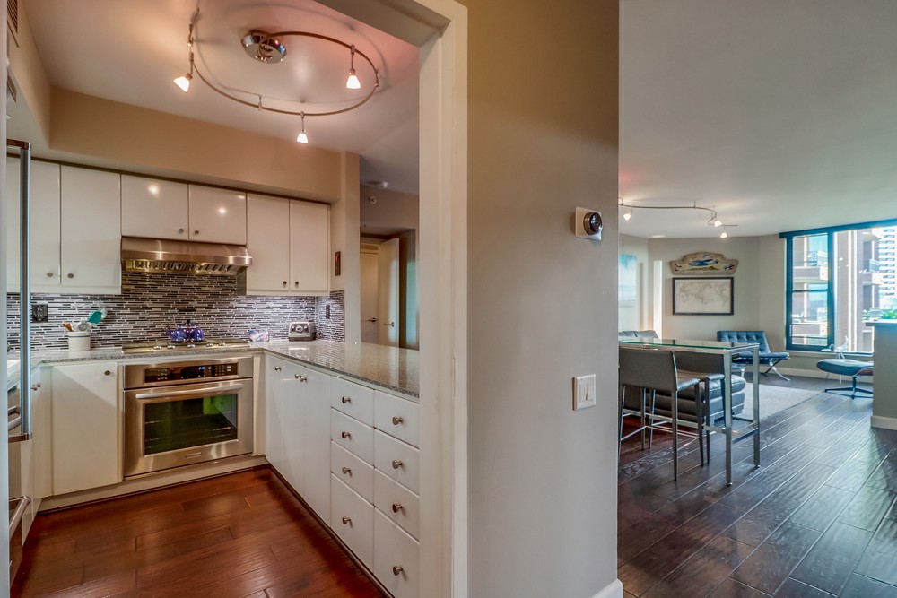 Virtual tour photo 24 of 54 for 500 W Harbor Dr UNIT 612