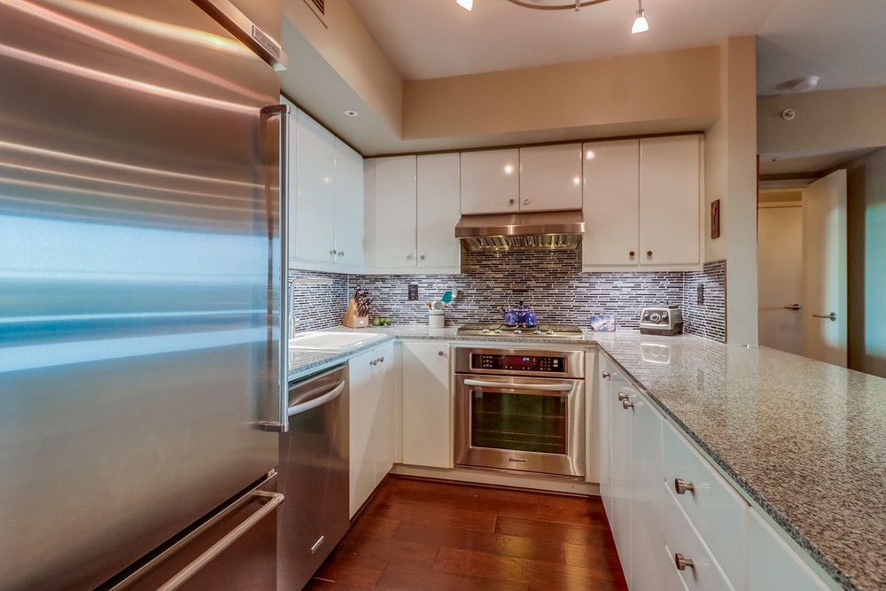 Virtual tour photo 26 of 54 for 500 W Harbor Dr UNIT 612