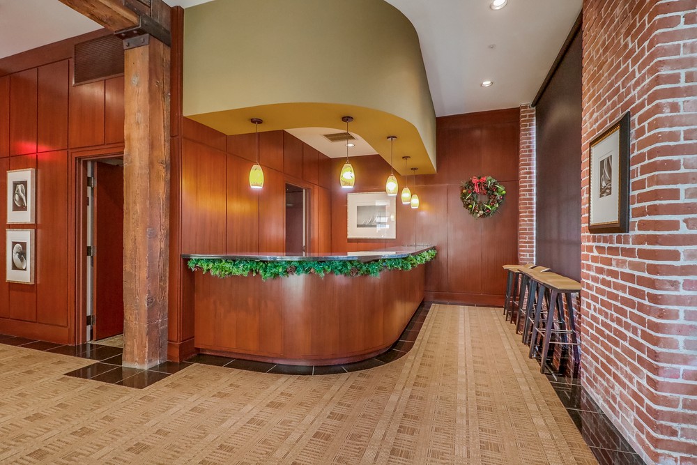 Virtual tour photo 49 of 54 for 500 W Harbor Dr UNIT 612