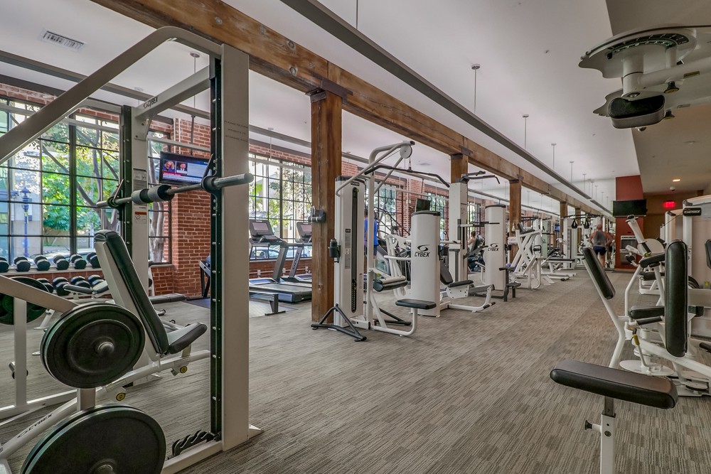 Virtual tour photo 51 of 54 for 500 W Harbor Dr UNIT 612