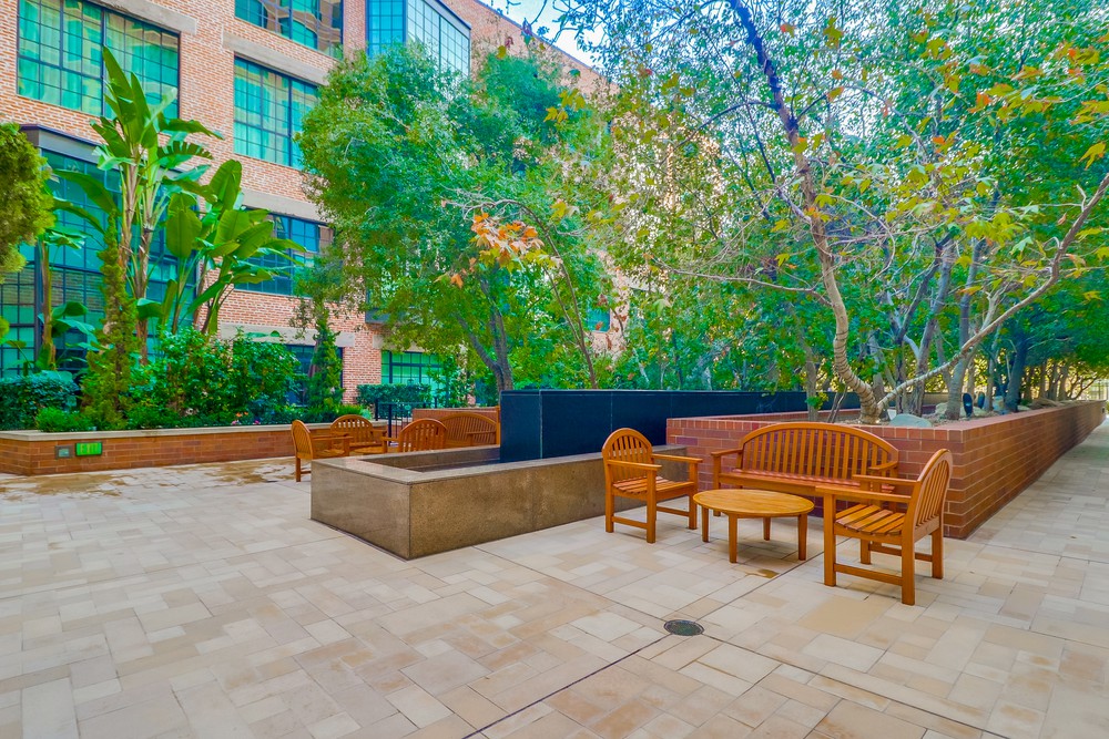 Virtual tour photo 52 of 54 for 500 W Harbor Dr UNIT 612