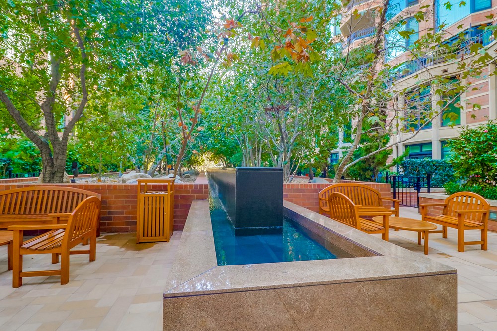 Virtual tour photo 53 of 54 for 500 W Harbor Dr UNIT 612