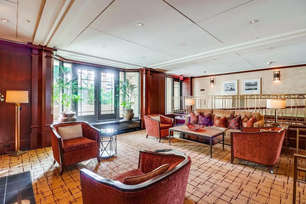Virtual tour photo 7 of 51 for 500 W Harbor Dr UNIT 807