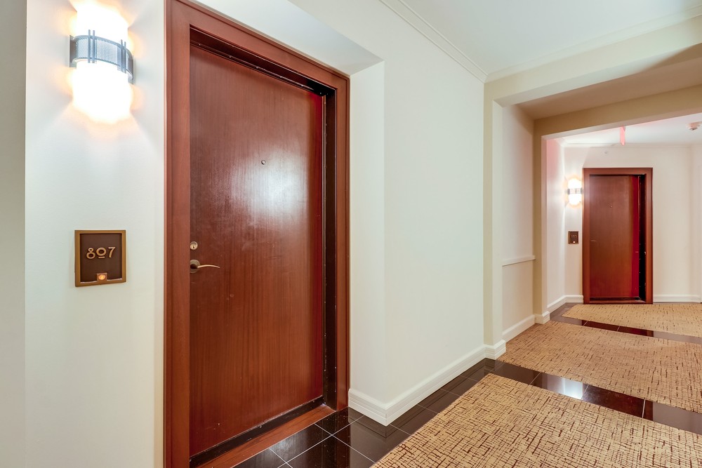 Virtual tour photo 9 of 51 for 500 W Harbor Dr UNIT 807