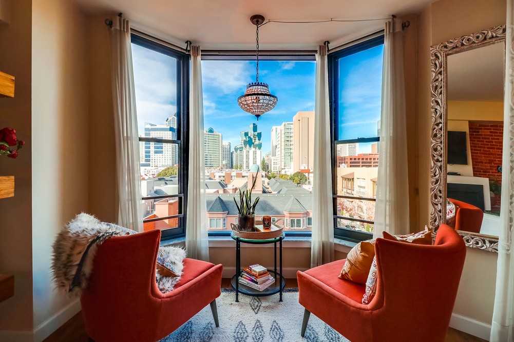 Virtual tour photo 14 of 51 for 500 W Harbor Dr UNIT 807