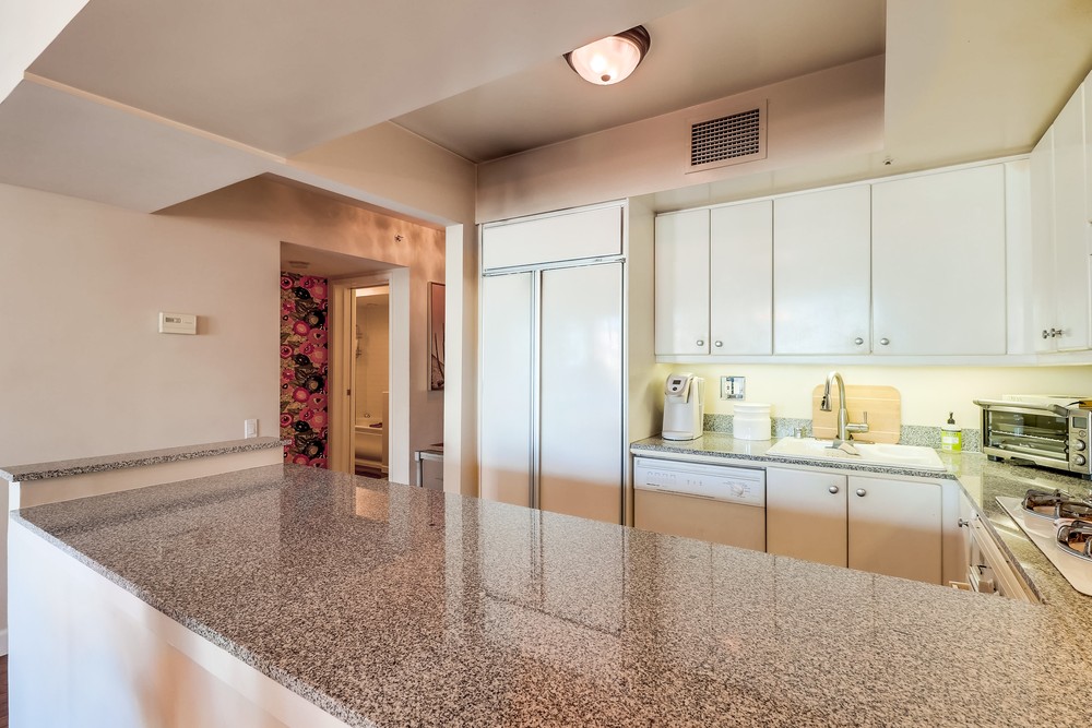 Virtual tour photo 22 of 51 for 500 W Harbor Dr UNIT 807