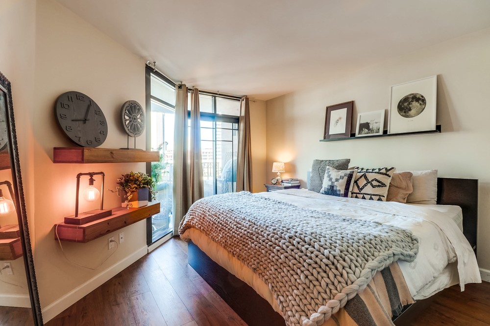 Virtual tour photo 30 of 51 for 500 W Harbor Dr UNIT 807