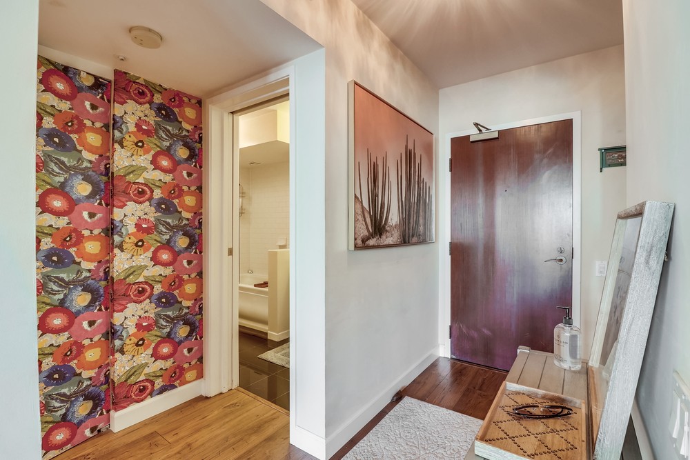 Virtual tour photo 34 of 51 for 500 W Harbor Dr UNIT 807