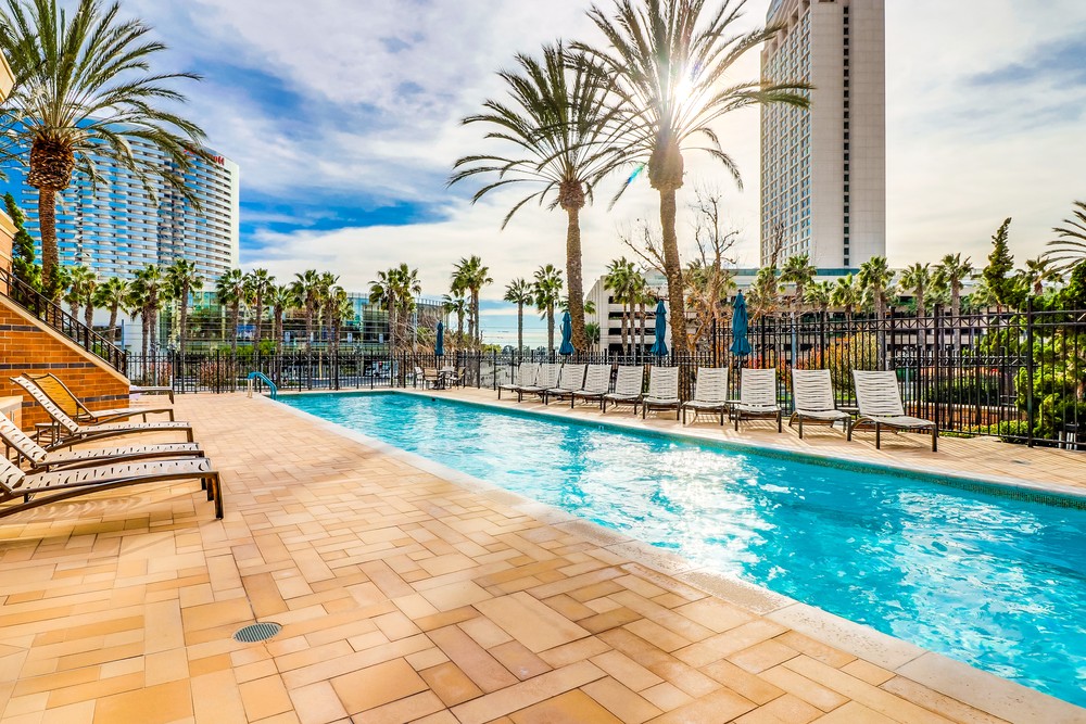 Virtual tour photo 44 of 51 for 500 W Harbor Dr UNIT 807