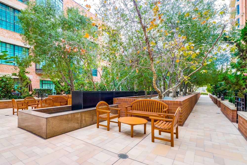 Virtual tour photo 50 of 51 for 500 W Harbor Dr UNIT 807