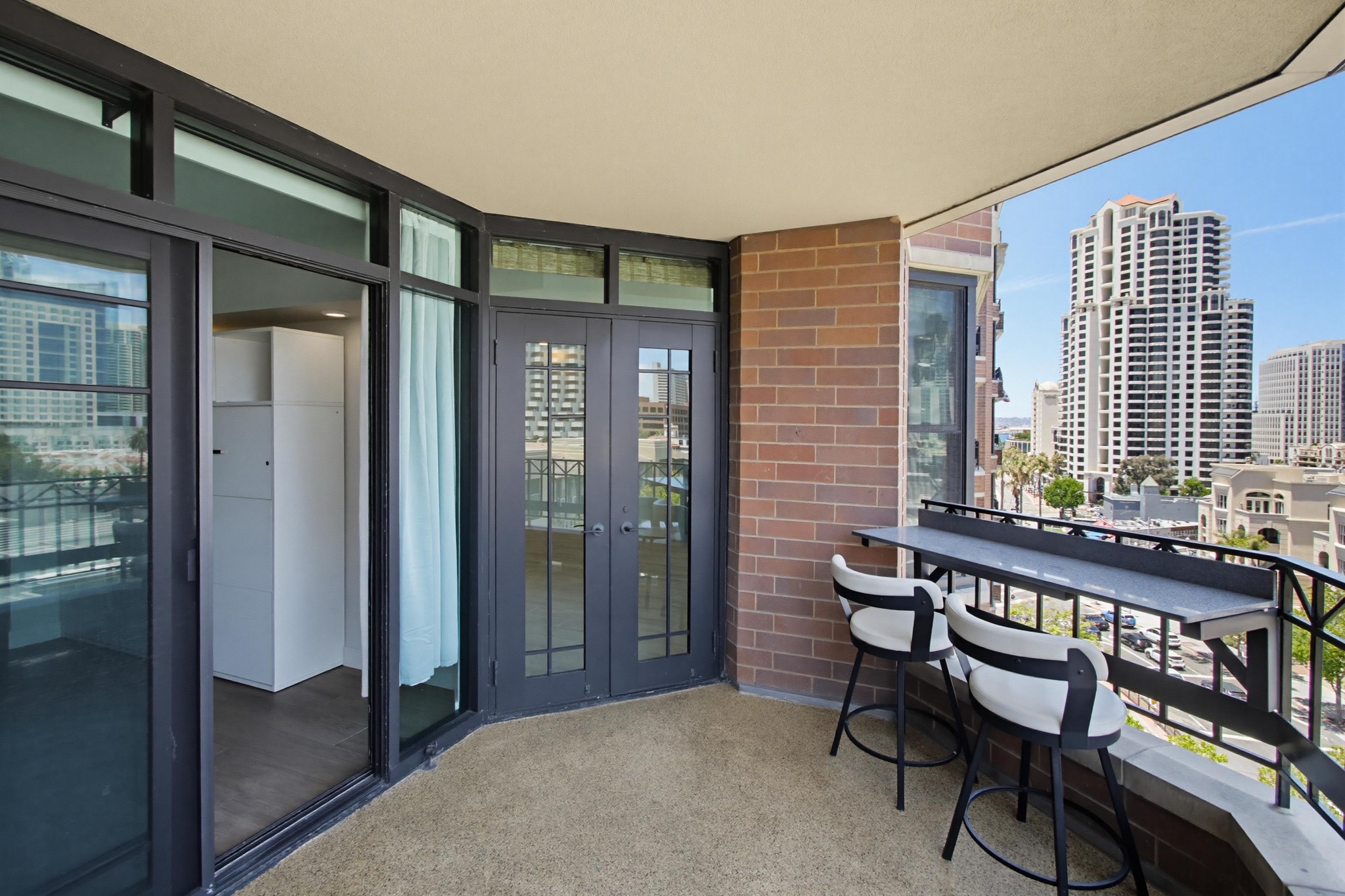 Virtual tour photo 35 of 79 for 500 W Harbor Dr UNIT 905