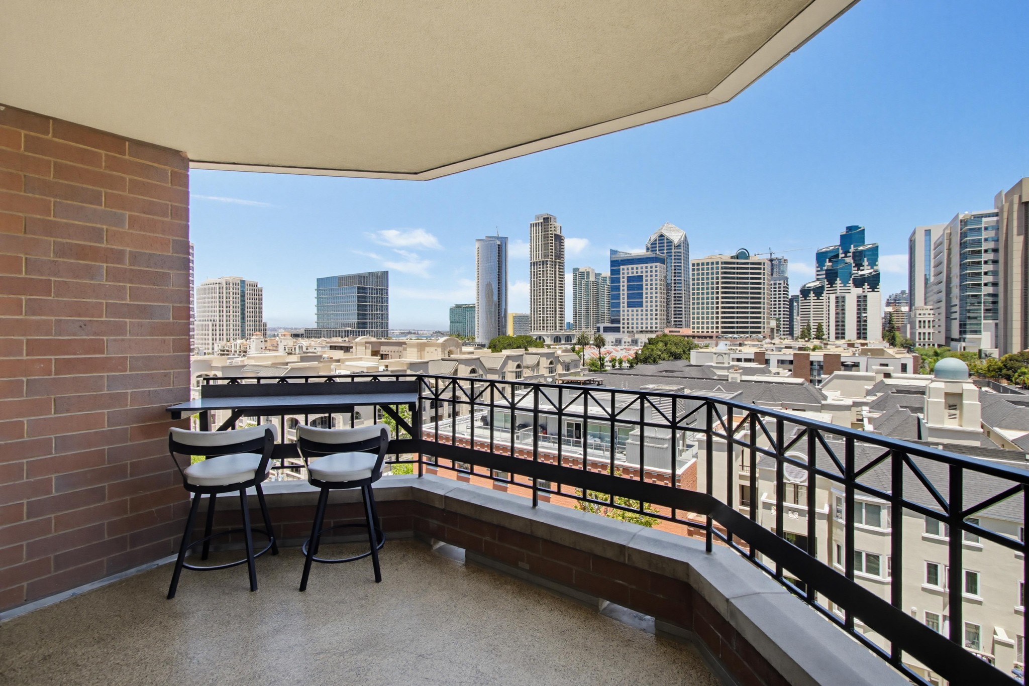 Virtual tour photo 37 of 79 for 500 W Harbor Dr UNIT 905