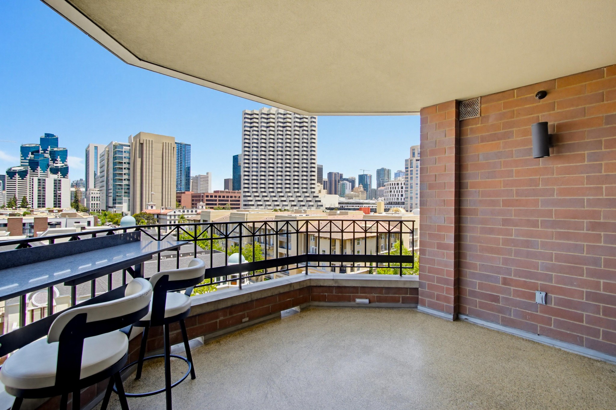 Virtual tour photo 44 of 79 for 500 W Harbor Dr UNIT 905