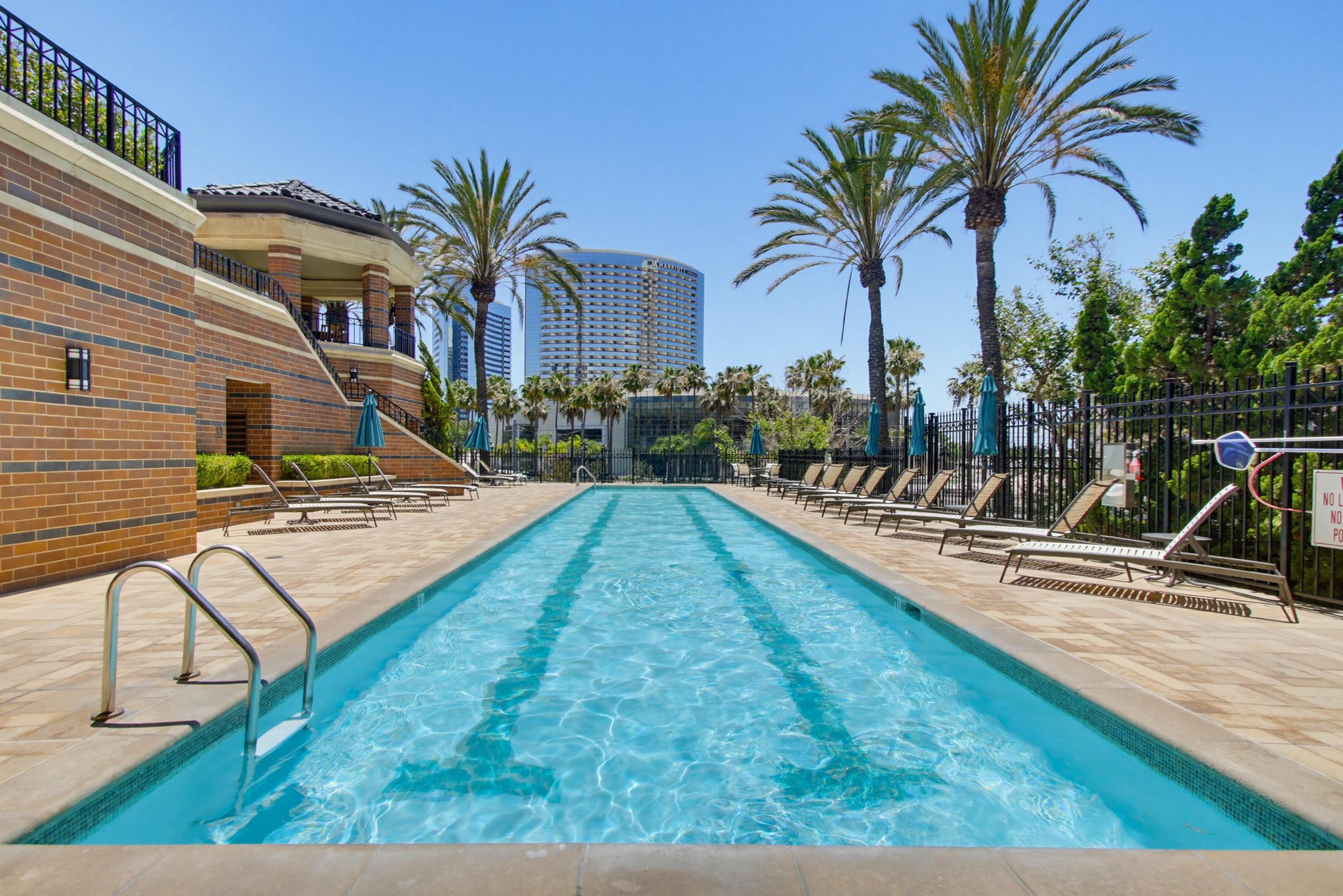 Virtual tour photo 51 of 79 for 500 W Harbor Dr UNIT 905