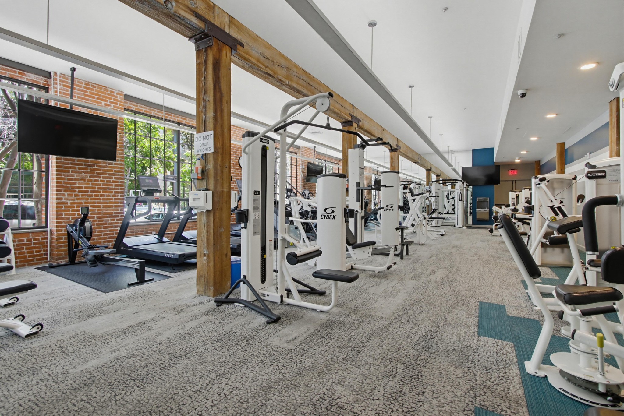 Virtual tour photo 65 of 79 for 500 W Harbor Dr UNIT 905