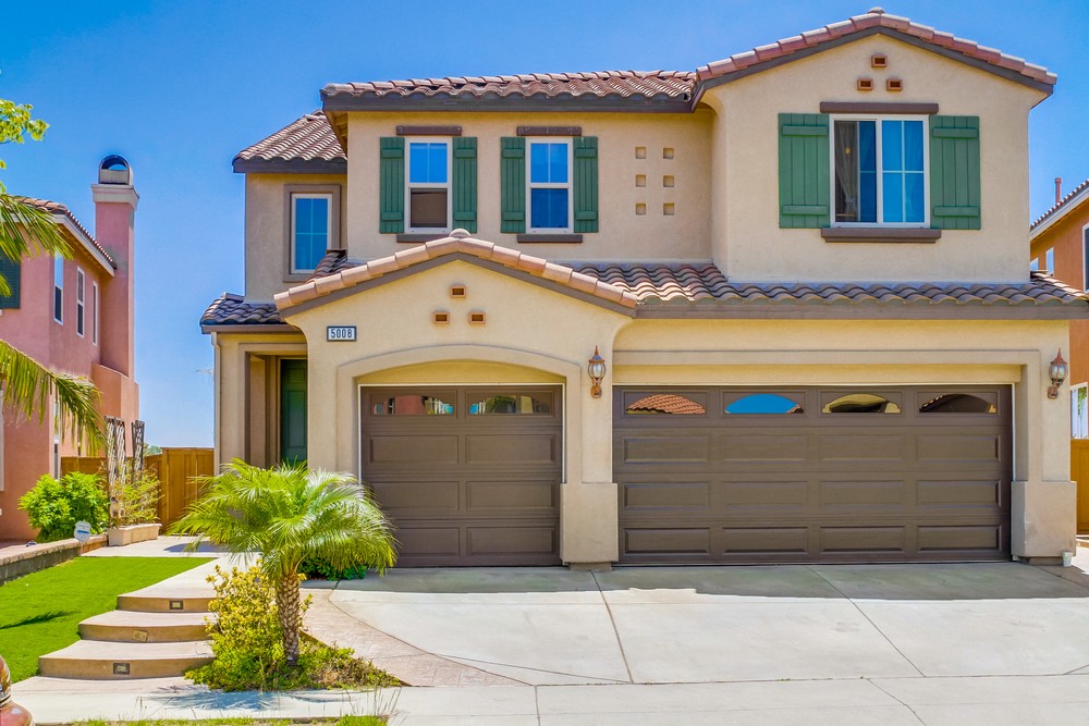 Virtual tour photo 1 of 55 for 5008 Crescent Bay Dr