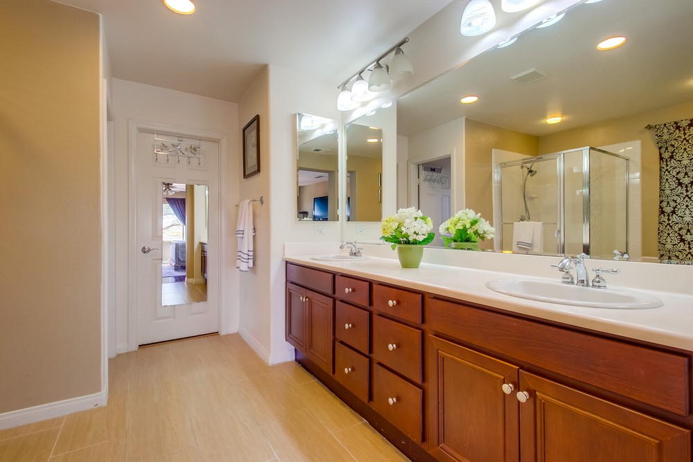 Virtual tour photo 35 of 55 for 5008 Crescent Bay Dr