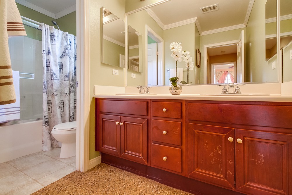 Virtual tour photo 42 of 55 for 5008 Crescent Bay Dr