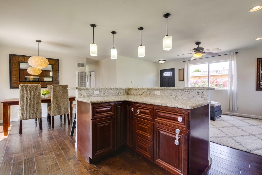 Virtual tour photo 17 of 40 for 5011 Biltmore St