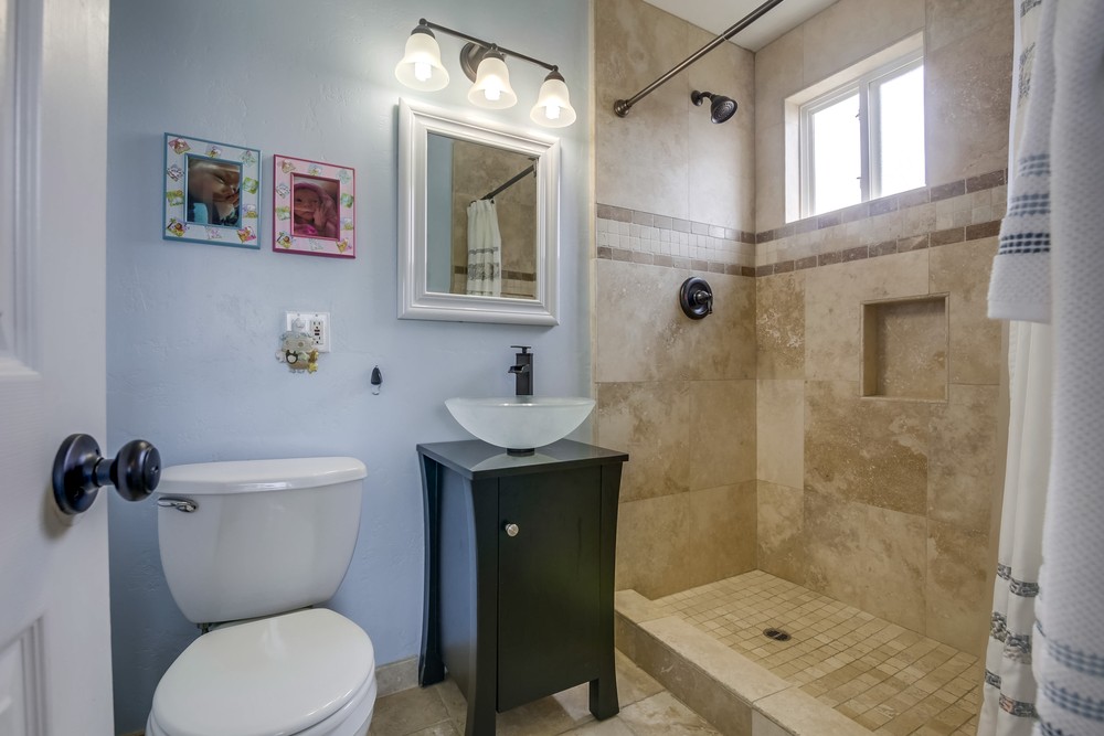 Virtual tour photo 20 of 40 for 5011 Biltmore St