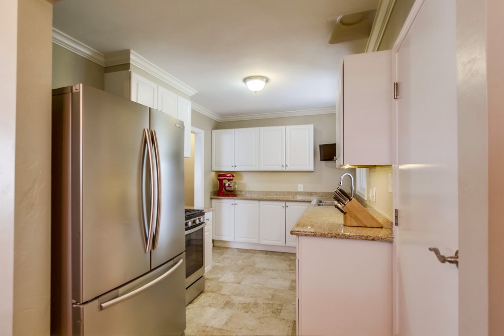 Virtual tour photo 12 of 36 for 5011 Elm St