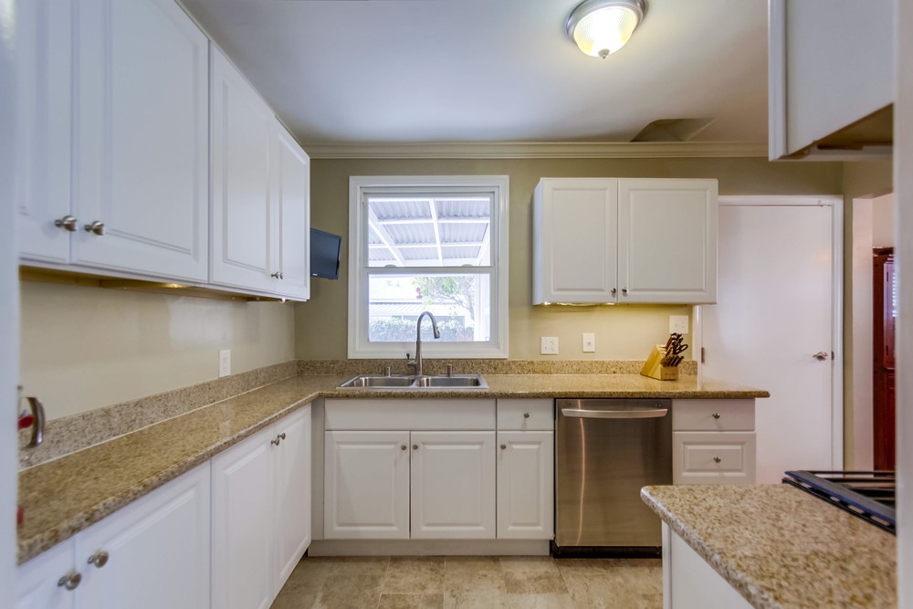 Virtual tour photo 16 of 36 for 5011 Elm St