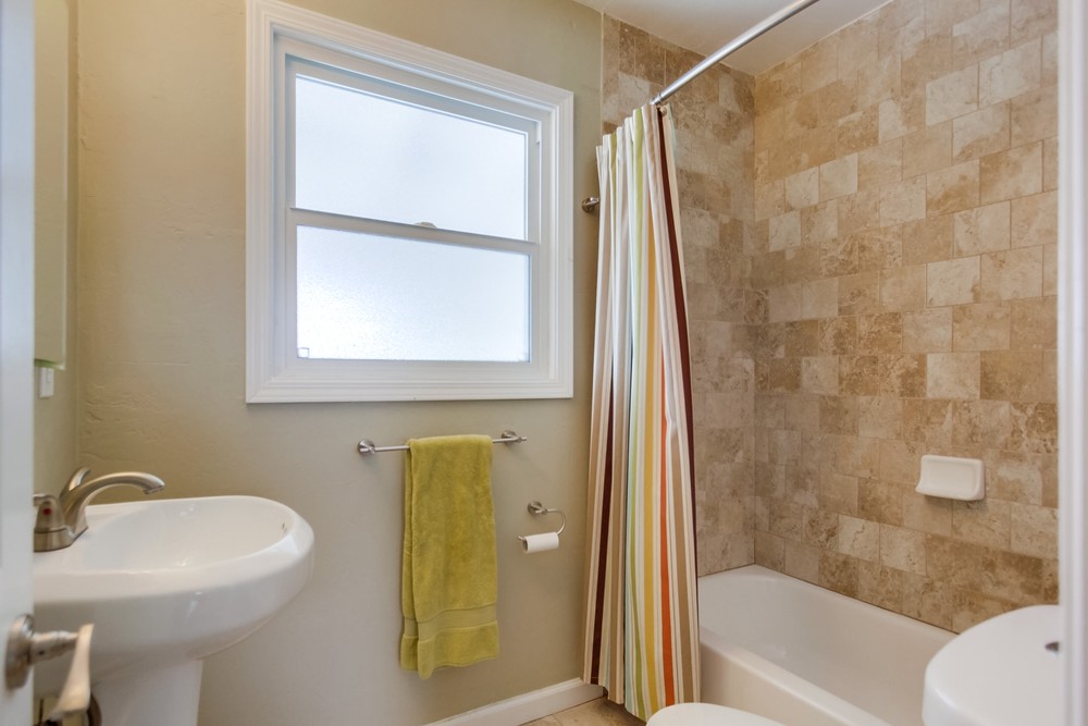 Virtual tour photo 19 of 36 for 5011 Elm St