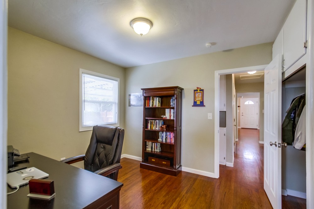 Virtual tour photo 25 of 36 for 5011 Elm St