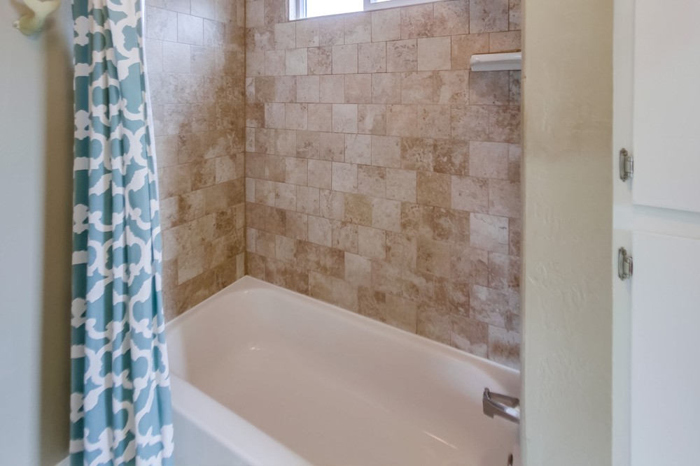 Virtual tour photo 31 of 36 for 5011 Elm St