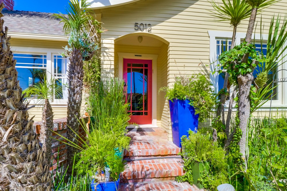 Virtual tour photo 10 of 61 for 5012 Hawley Blvd