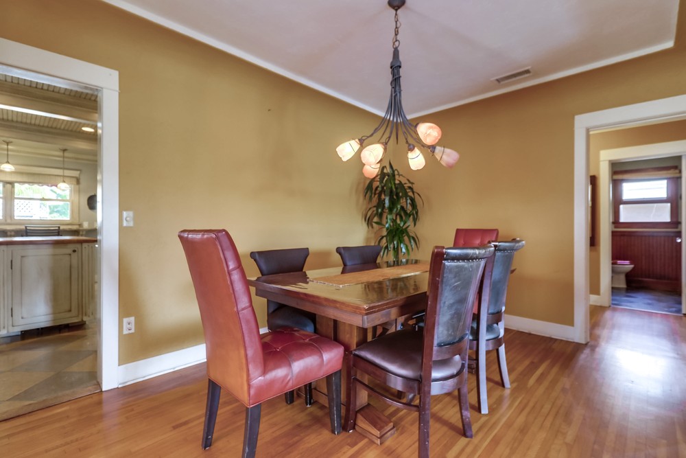 Virtual tour photo 16 of 61 for 5012 Hawley Blvd