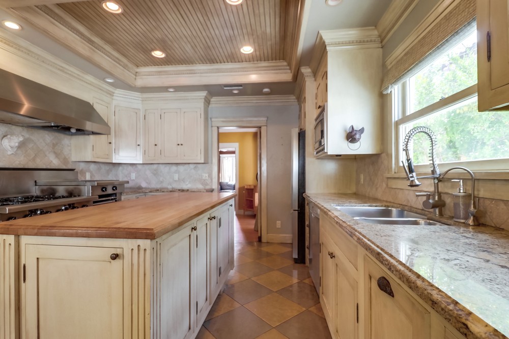 Virtual tour photo 21 of 61 for 5012 Hawley Blvd