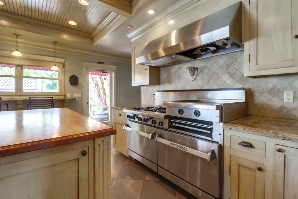 Virtual tour photo 25 of 61 for 5012 Hawley Blvd