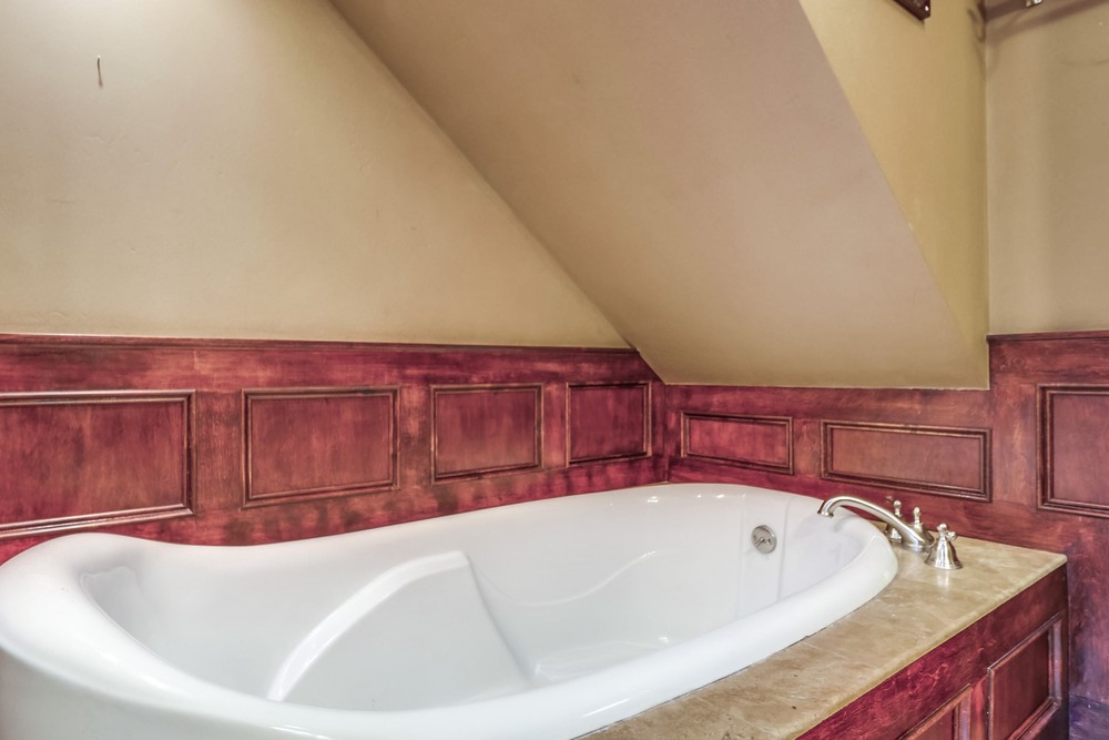 Virtual tour photo 37 of 61 for 5012 Hawley Blvd