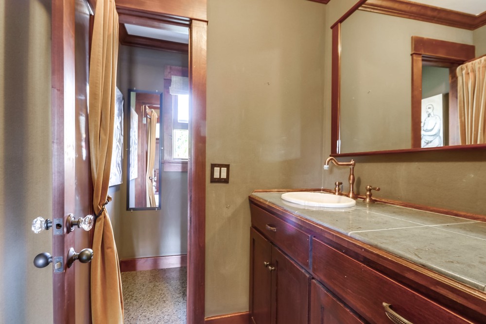 Virtual tour photo 48 of 61 for 5012 Hawley Blvd