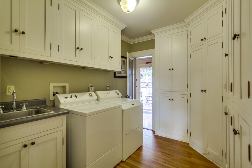 Virtual tour photo 38 of 54 for 5012 Hawley Boulevard