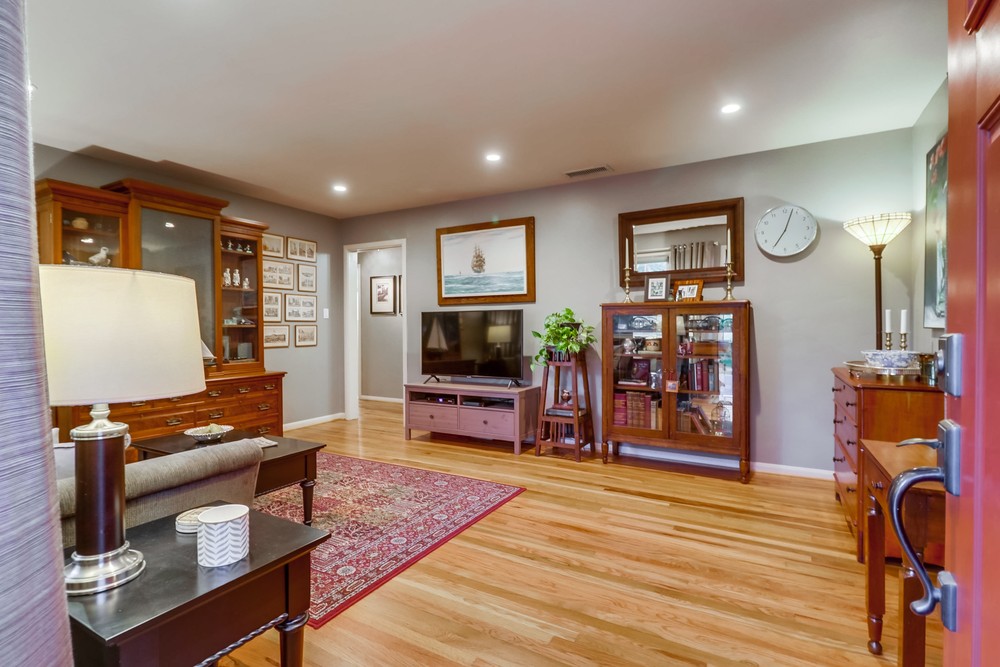 Virtual tour photo 18 of 88 for 5020 Collier Ave