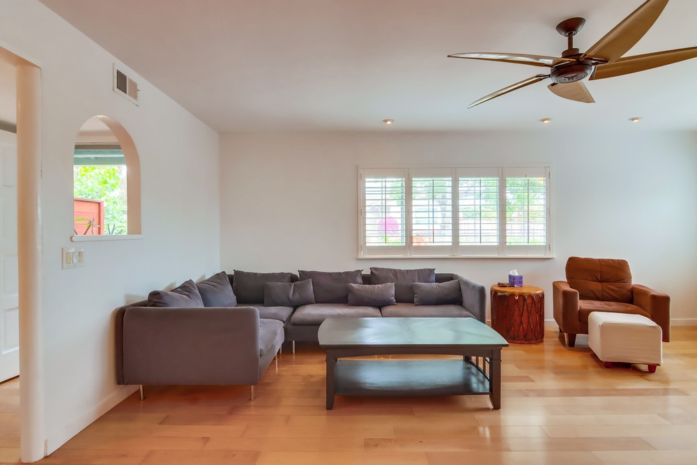 Virtual tour photo 11 of 55 for 5024 Fanuel St