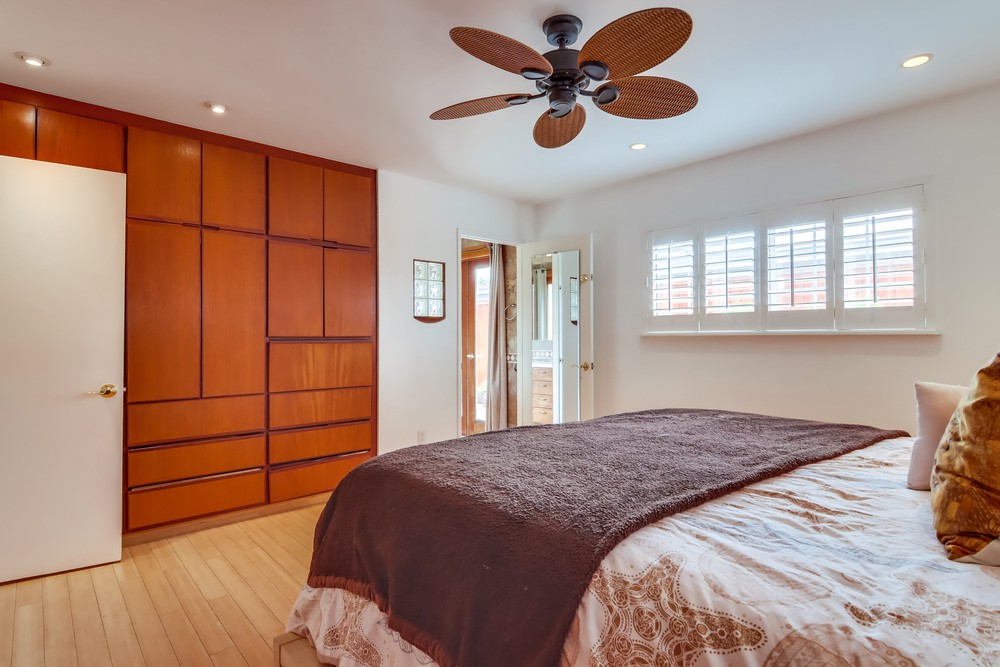 Virtual tour photo 32 of 55 for 5024 Fanuel St