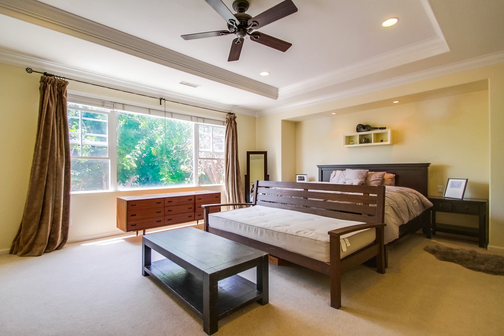 Virtual tour photo 26 of 47 for 5025 Seagrove Cove